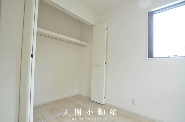【洋室】 | 座間市立野台３丁目 新築戸建て 全3棟【仲介手数料無料】 | 2階　洋室3　クローゼット
