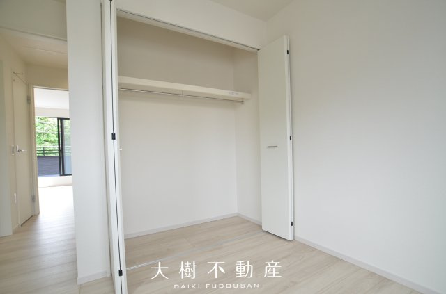 【洋室】 | 座間市立野台３丁目 新築戸建て 全3棟【仲介手数料無料】 | 2階　洋室4　クローゼット