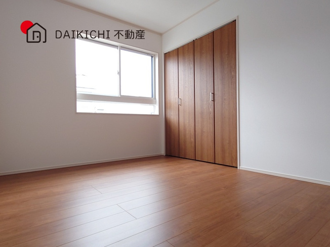 【洋室】 | 鴻巣市小松1丁目　新築戸建　全14棟　5号棟