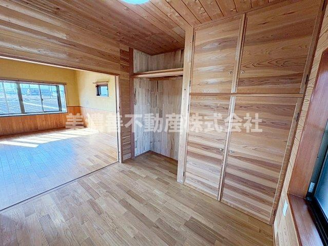 ６６４７５　岐阜市小野２丁目中古戸建ての洋室