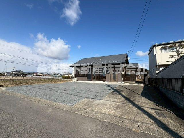 ６６４７５　岐阜市小野２丁目中古戸建ての駐車場