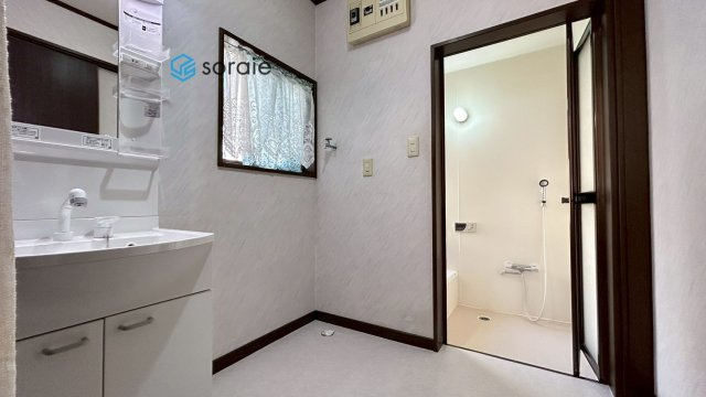 狭山市広瀬東2丁目　中古戸建ての脱衣所|令和8年2月19日撮影。