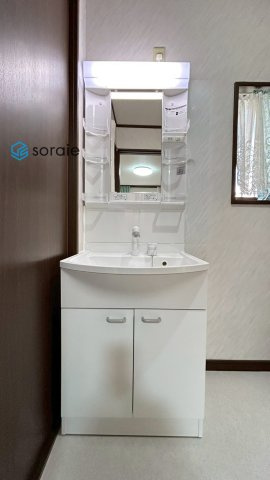 狭山市広瀬東2丁目　中古戸建ての独立洗面台|令和8年2月19日撮影。