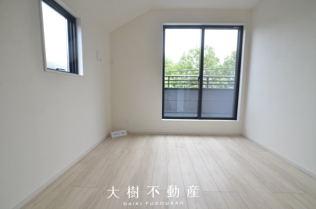 【洋室】 | 座間市立野台３丁目 新築戸建て 全3棟【仲介手数料無料】 | 2階　洋室2