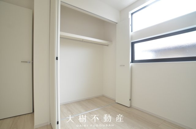 【洋室】 | 座間市立野台３丁目 新築戸建て 全3棟【仲介手数料無料】 | 2階　洋室4　クローゼット