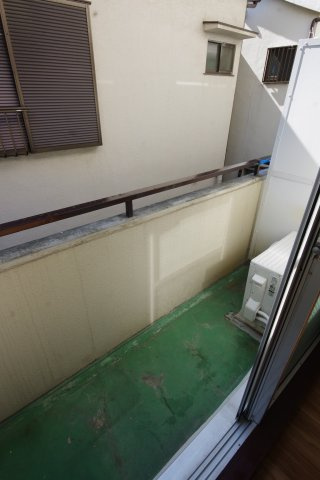 【バルコニー】