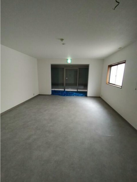 畠山マンション１階店舗 の居間・リビング