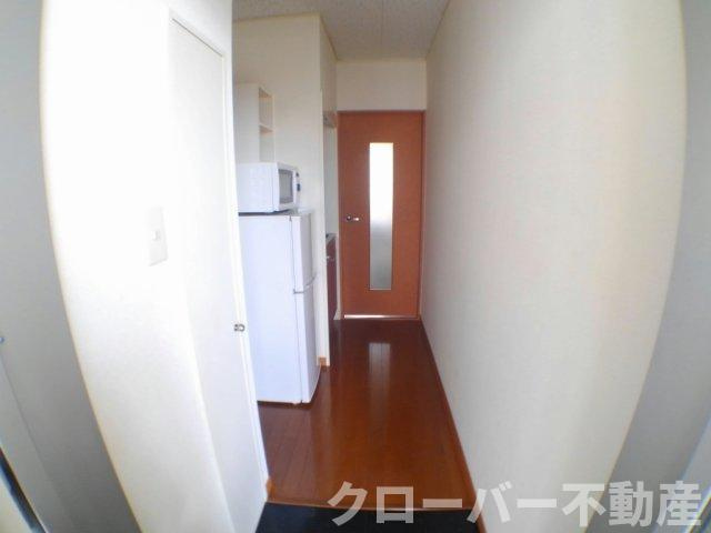 レオパレス天満の玄関