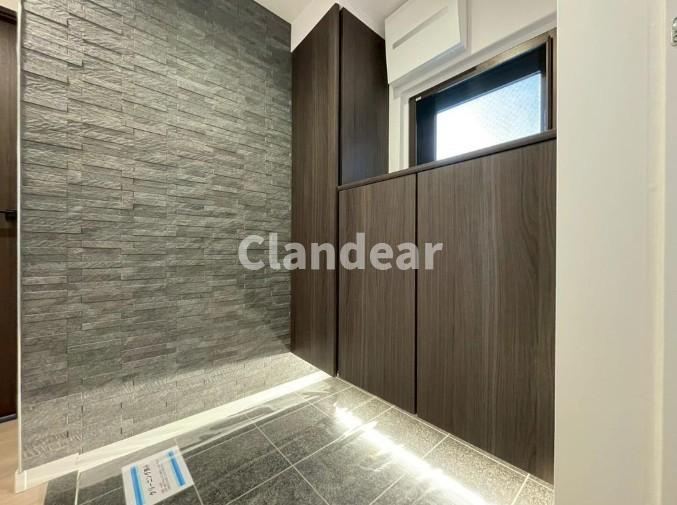 ラ・ベルティ小岩の玄関|ドキドキの新生活も、安心してスタート。ぴったりの住まいを見つけませんか？クランディアが一緒に住まい選びをサポートします‼　まずは、お気軽にお問合せください　＃クランディア