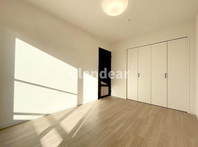 ラ・ベルティ小岩の洋室|ドキドキの新生活も、安心してスタート。ぴったりの住まいを見つけませんか？クランディアが一緒に住まい選びをサポートします‼　まずは、お気軽にお問合せください　＃クランディア