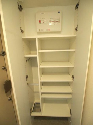 【玄関】 | セントラーレ新城