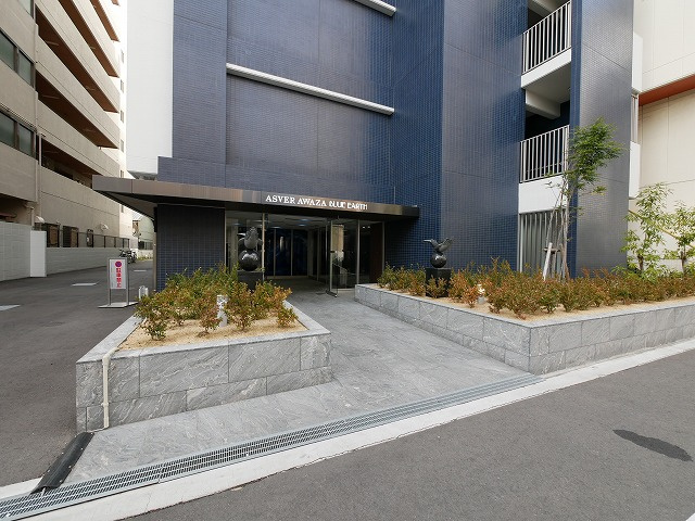 アスヴェル阿波座ＢＬＵＥ　ＥＡＲＴＨのエントランス