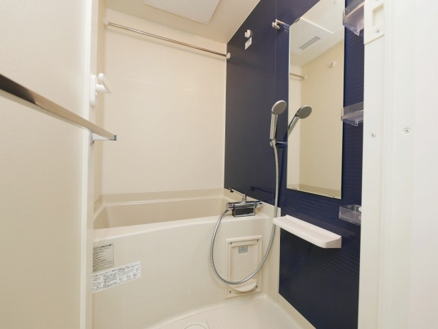 アスヴェル阿波座ＢＬＵＥ　ＥＡＲＴＨの浴室