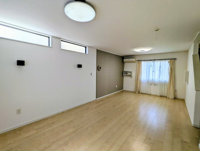 守山区下志段味中古戸建ての洋室