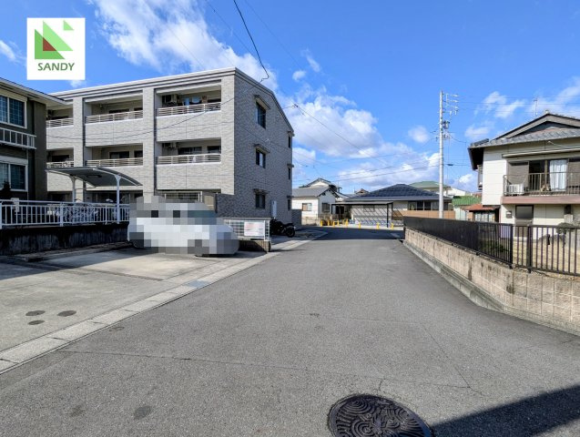 守山区下志段味中古戸建ての前面道路含む現地写真