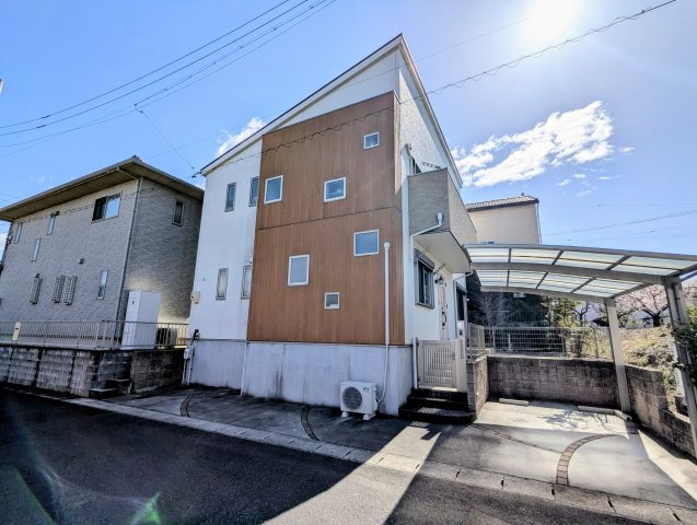 守山区下志段味中古戸建ての外観