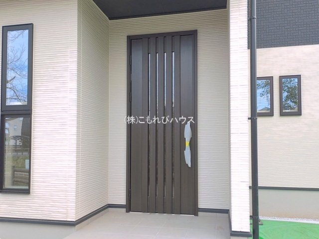鴻巣市筑波１丁目　新築一戸建て　1区画　01の玄関|5/20撮影