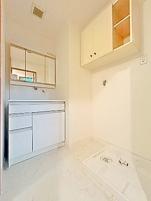 ライオンズマンション青戸第2の独立洗面台|ドキドキの新生活も、安心してスタート。ぴったりの住まいを見つけませんか？クランディアが一緒に住まい選びをサポートします‼　まずは、お気軽にお問合せください　＃クランディア