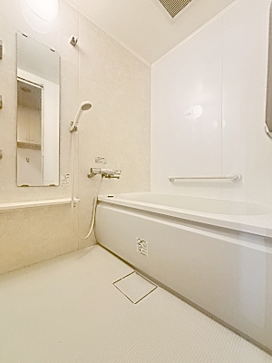 ライオンズマンション青戸第2の浴室|ドキドキの新生活も、安心してスタート。ぴったりの住まいを見つけませんか？クランディアが一緒に住まい選びをサポートします‼　まずは、お気軽にお問合せください　＃クランディア