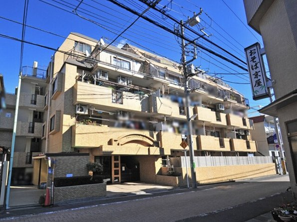 ライオンズマンション青戸第2の外観|ドキドキの新生活も、安心してスタート。ぴったりの住まいを見つけませんか？クランディアが一緒に住まい選びをサポートします‼　まずは、お気軽にお問合せください　＃クランディア