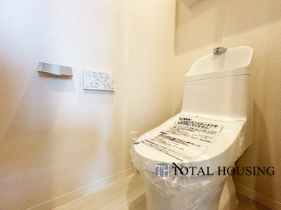 【トイレ】 | アルファコート・白石 | 温水洗浄機能付きトイレです♪