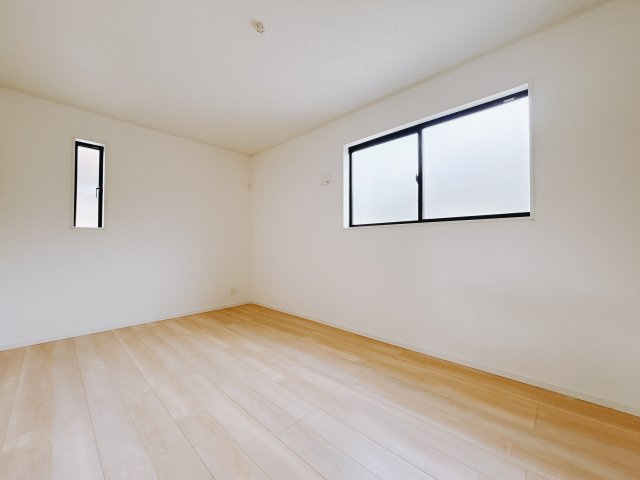 【新築戸建】足利市今福町第1の洋室|■洋室｜子供部屋のメリットは「自立心を養うことができる」「自分で整理整頓できるようになる」そして、お子様が成長した際には「プライバシーを確保できる」といい事だらけ♪