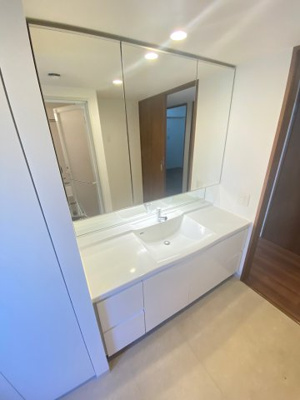 【独立洗面台】 | グランドメゾン千里中央東丘Ⅱ番館
