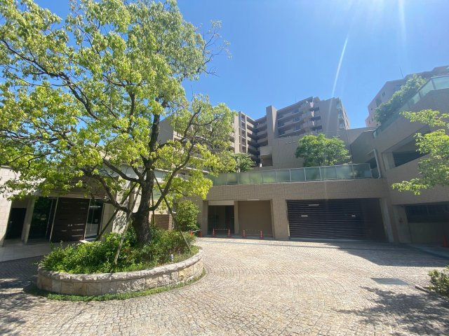 【外観】 | グランドメゾン千里中央東丘Ⅱ番館