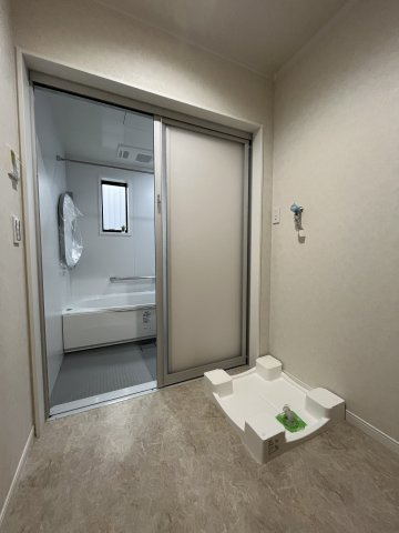 中古住宅　河渡の脱衣所