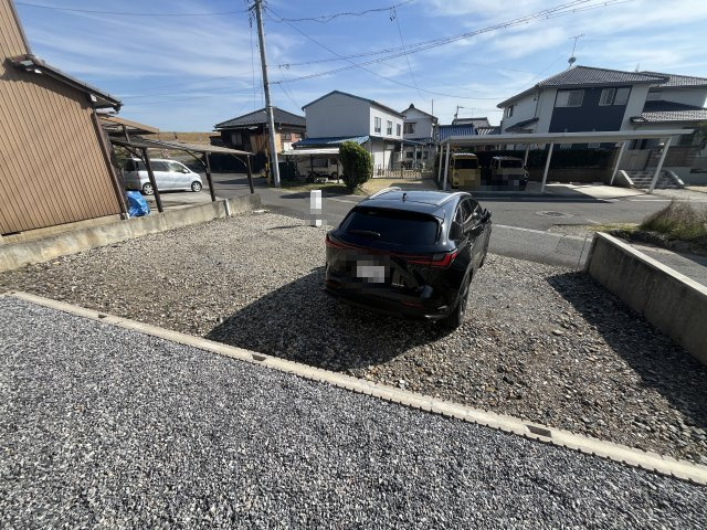 中古住宅　河渡の駐車場