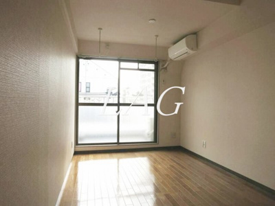 【居間・リビング】 | コスモヒロ南台 | 洋室のお部屋です。