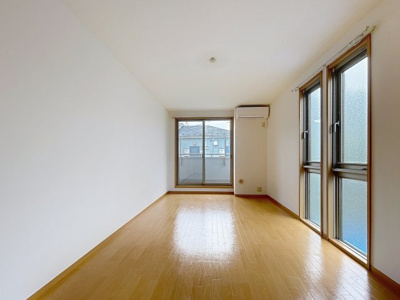 【居間・リビング】 | ディアコート方南 | ※同建物ほかのお部屋の写真です。