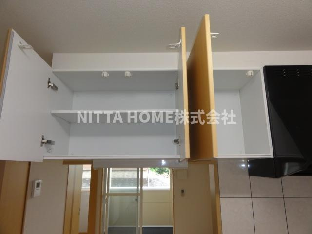 フィオーレの収納|上部についている収納です◎