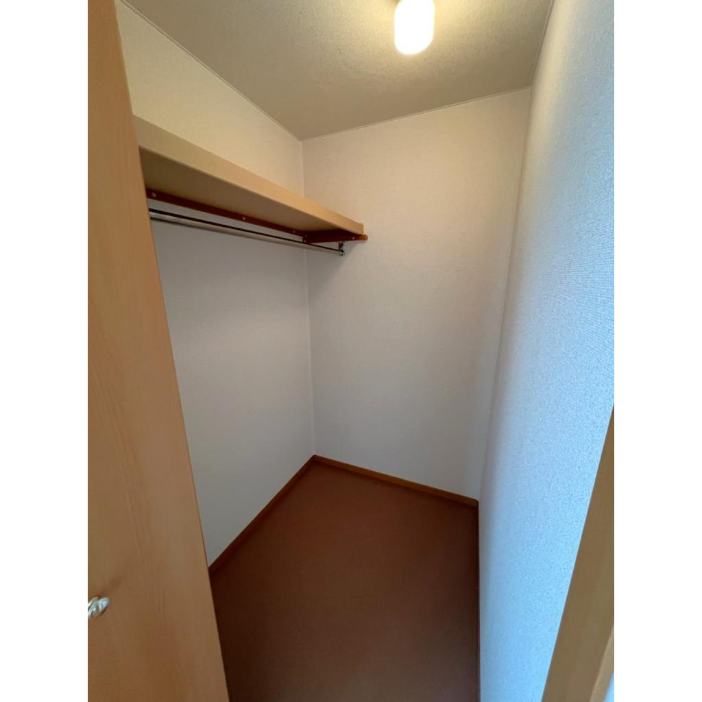 ファミーリェ　Ｉの収納|※201号室の画像です