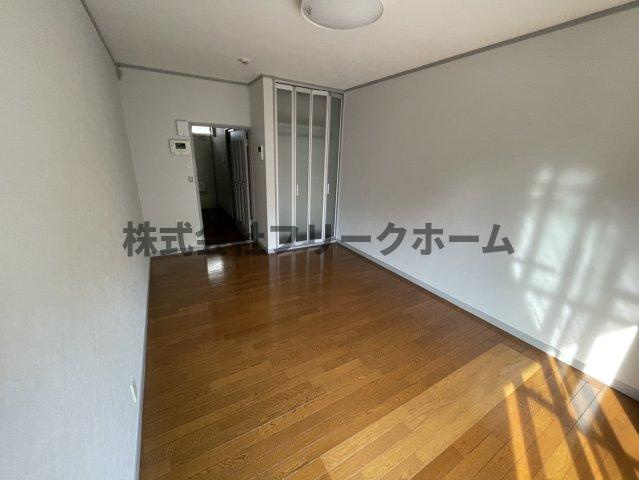 武蔵野市西久保１丁目のアパートの寝室