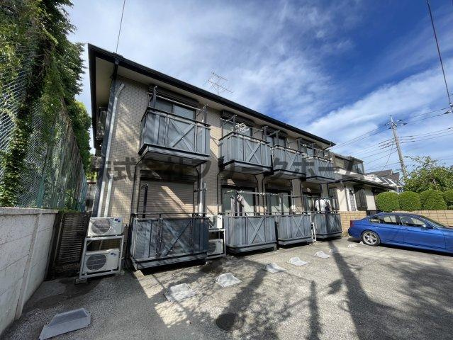 武蔵野市西久保１丁目のアパートの外観