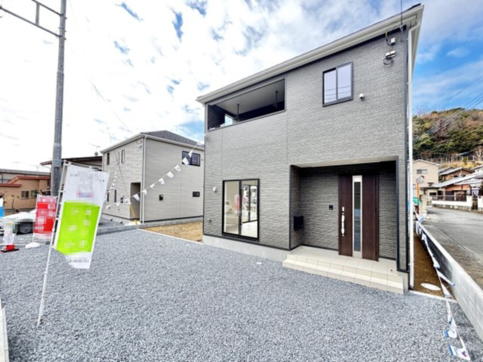 【新築戸建】足利市今福町第1の外観|■外観｜土日のご見学はもちろん、平日・夜間のご案内も大歓迎です♪「今から見たい」や「仕事終わりに見たい」にもご対応できますのでお気軽にお問い合わせください♪