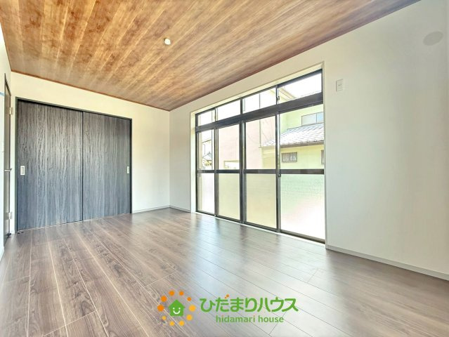 久喜市鷲宮1期　中古一戸建ての居間・リビング