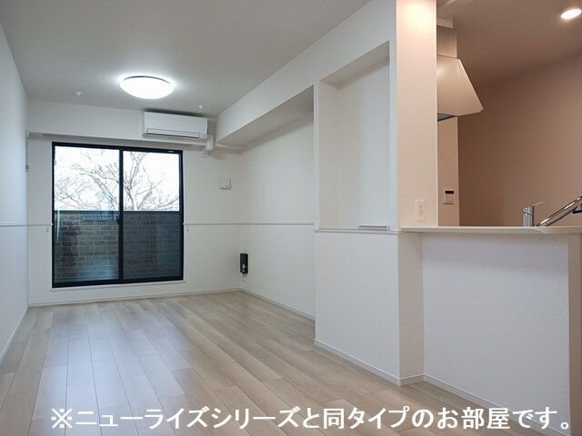 パークコートひたちなかＥⅡの居間・リビング|ゆったり過ごせる居間です