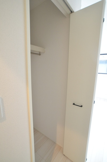 【洋室】 | 綾瀬市小園　新築戸建て　全７棟【仲介手数料無料】 | 2階　洋室2（6.0帖）クローゼット