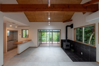 【居間・リビング】 | Vilike一碧湖 | 離れのLDKです