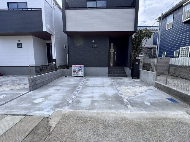 市川市本北方２丁目新築戸建【北方小学校：6分】の駐車場|1号棟駐車スペース・並列2台駐車可