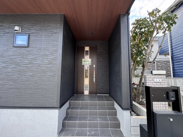 市川市本北方２丁目新築戸建【北方小学校：6分】のエントランス|エントランス・玄関ポーチ