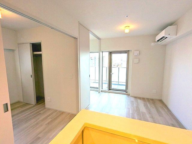 ニド元浅草の設備|リビングにエアコン付きです、インターネット無料