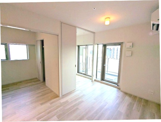 ニド元浅草の設備|リビングにエアコン付きです、インターネット無料