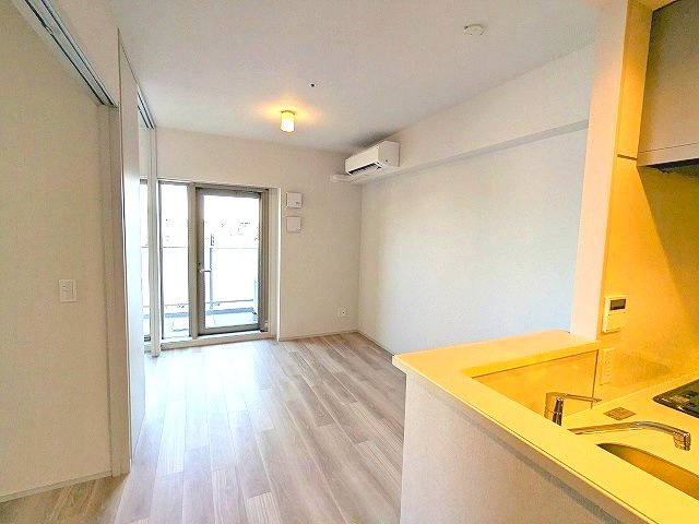 ニド元浅草の設備|リビングにエアコン付きです、インターネット無料