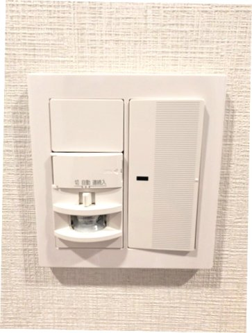 ニド元浅草の設備|人感センサー付玄関ライト