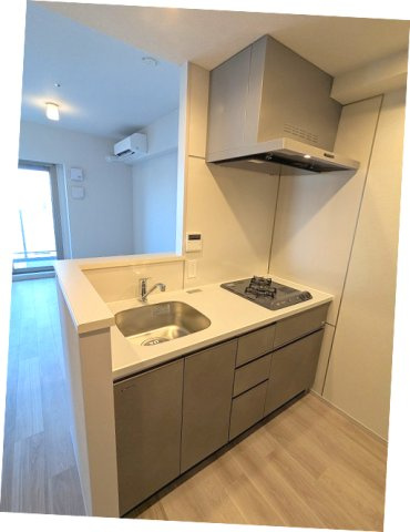 ニド元浅草のキッチン|ガス2口システムカウンターキッチン、瀟洒でお手入れ楽なガラストップコンロです