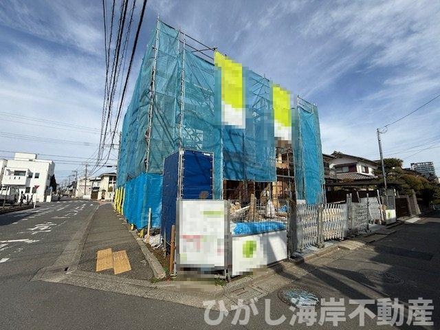 茅ヶ崎市浜之郷　新築戸建　全２棟の前面道路含む現地写真|2月14日撮影　建築中　現地外観