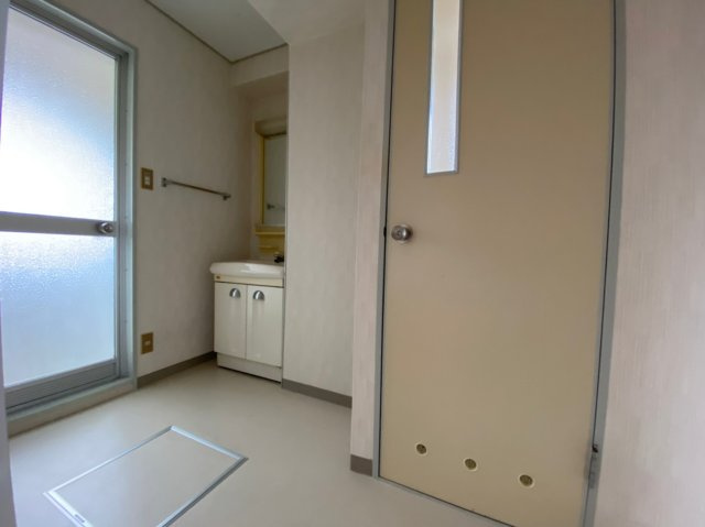 広さのある洗面所です！